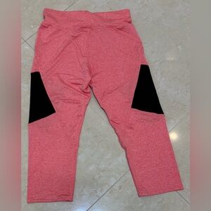 High Rise Legging Elasticized Waist Women . Size: L/ XL. Non pocket. Almost new